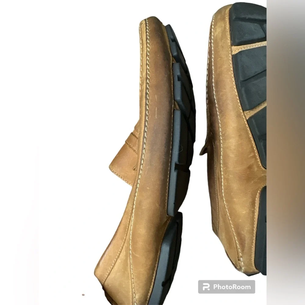 Clark’s men moccasin leather upper shoes